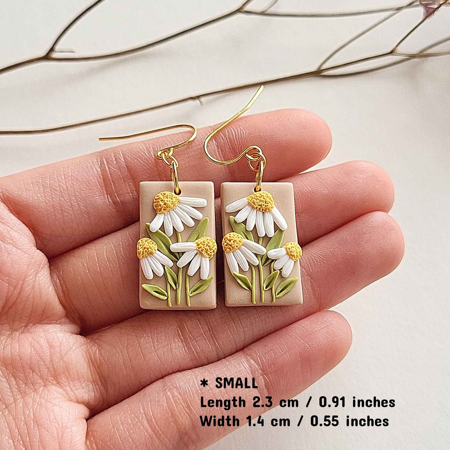 Cute Daisy earrings