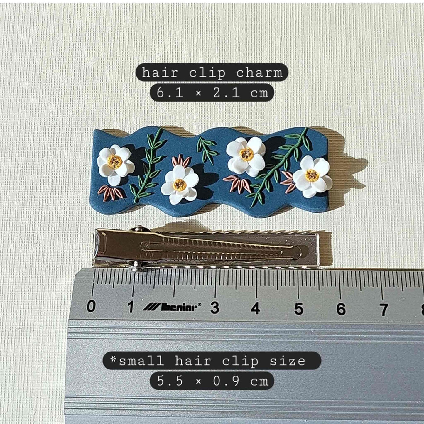 Polymer clay floral hairclip