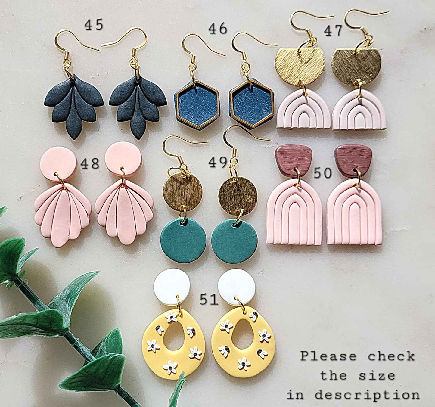 Minimalist earrings - clay earrings