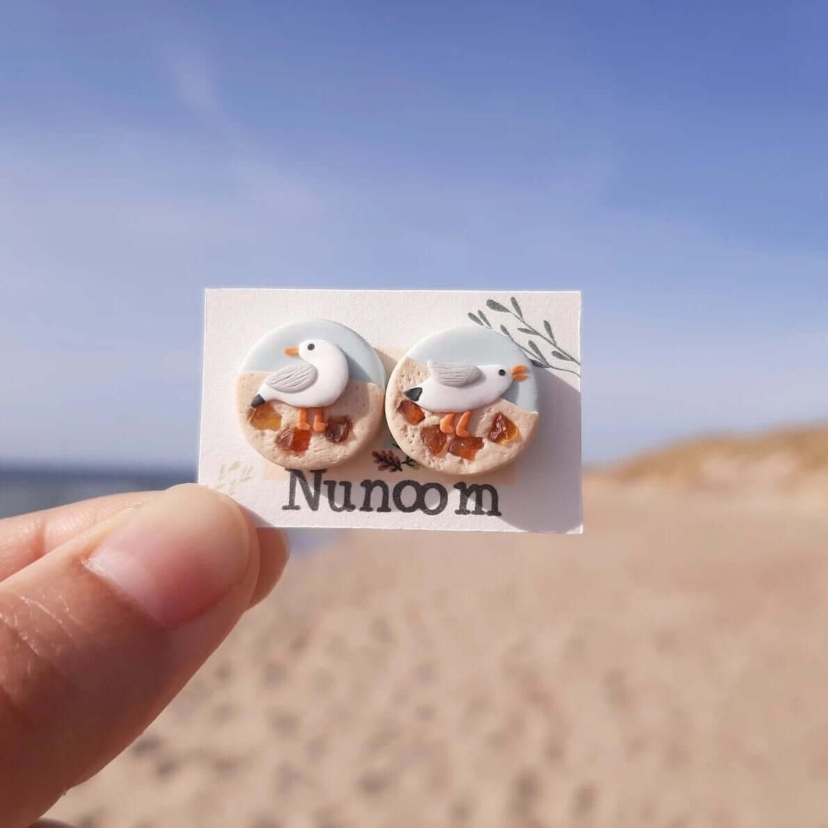 Cute bird stud earrings with amber stone
