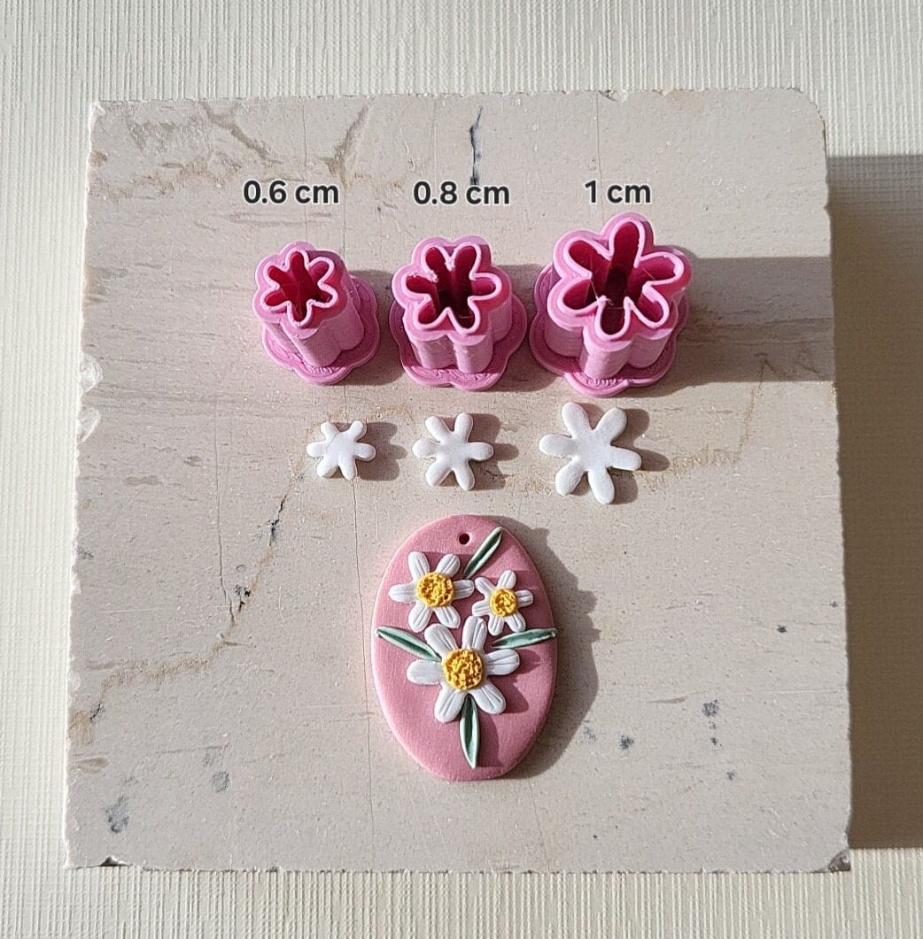 Micro Daisy Flower Polymer Clay Cutter β’ Small XS Mini Floral Clay Cutters β’ 3D Printed Organic Cookie Cutter