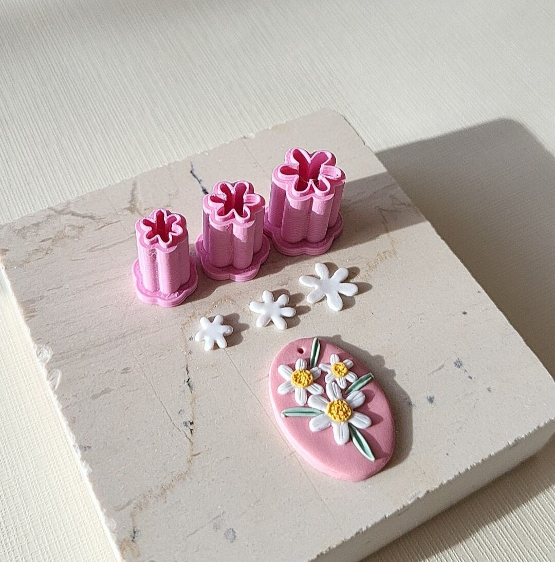 Micro Daisy Flower Polymer Clay Cutter β’ Small XS Mini Floral Clay Cutters β’ 3D Printed Organic Cookie Cutter