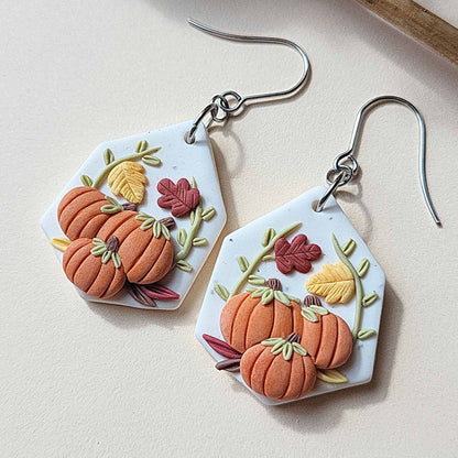 Autumn pumpkin polymer clay earrings - Rankų darbo auskaras su moliūgu ir gėle