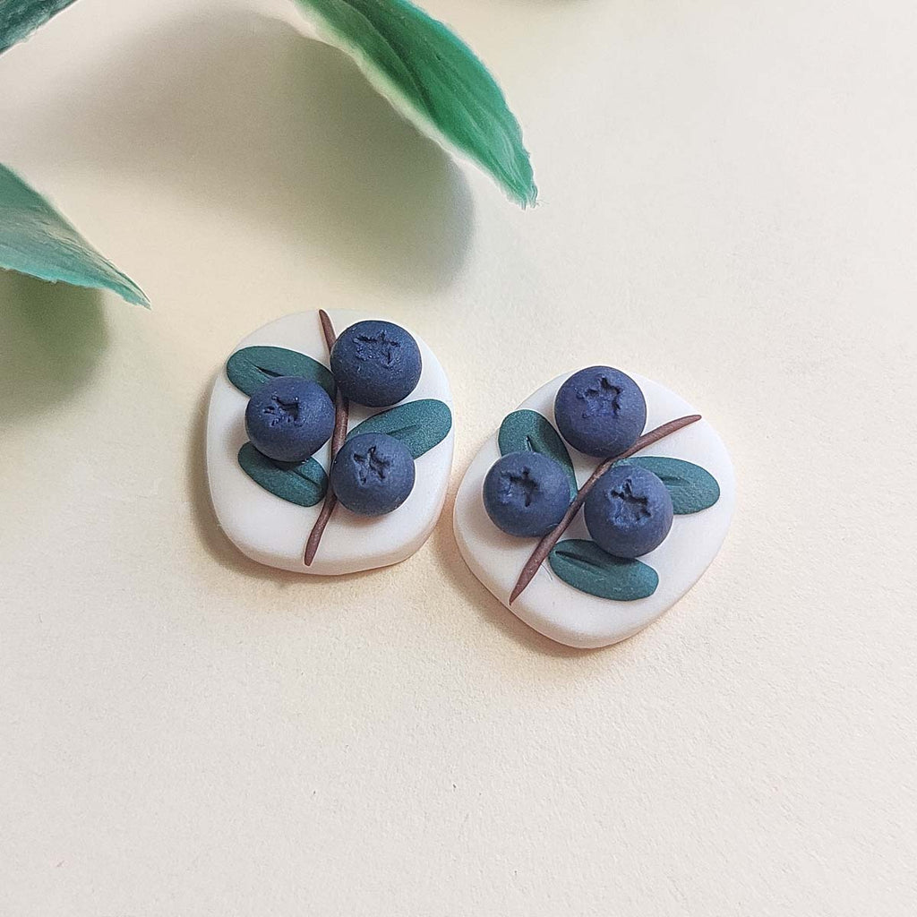 Polymer clay blueberry stud earrings handmade  - Rankų darbo auskarai su mėlynėmis