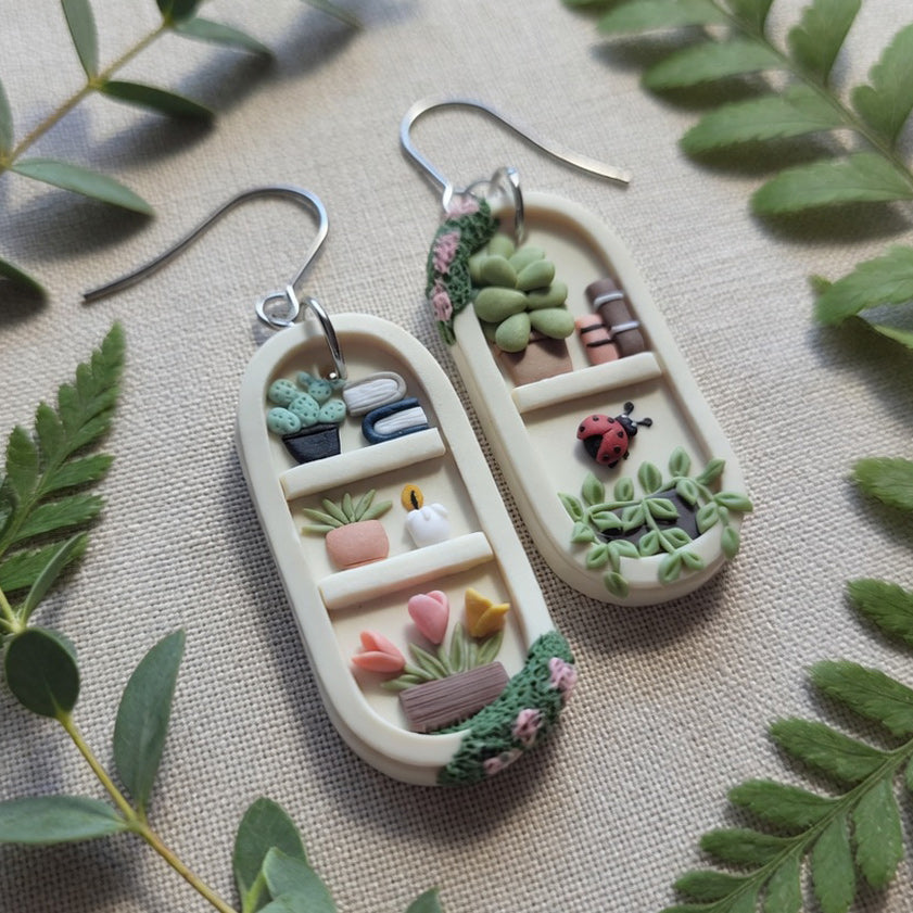 Cottagecore dangle plant shelf polymer clay earrings with books and ladybug - Unique jewelry gift for plant lovers