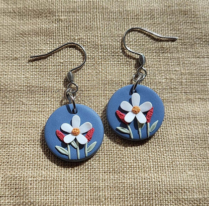 Handmade dainty flower polymer clay earrings - Rankų darbo auskarai su gėlių motyvais