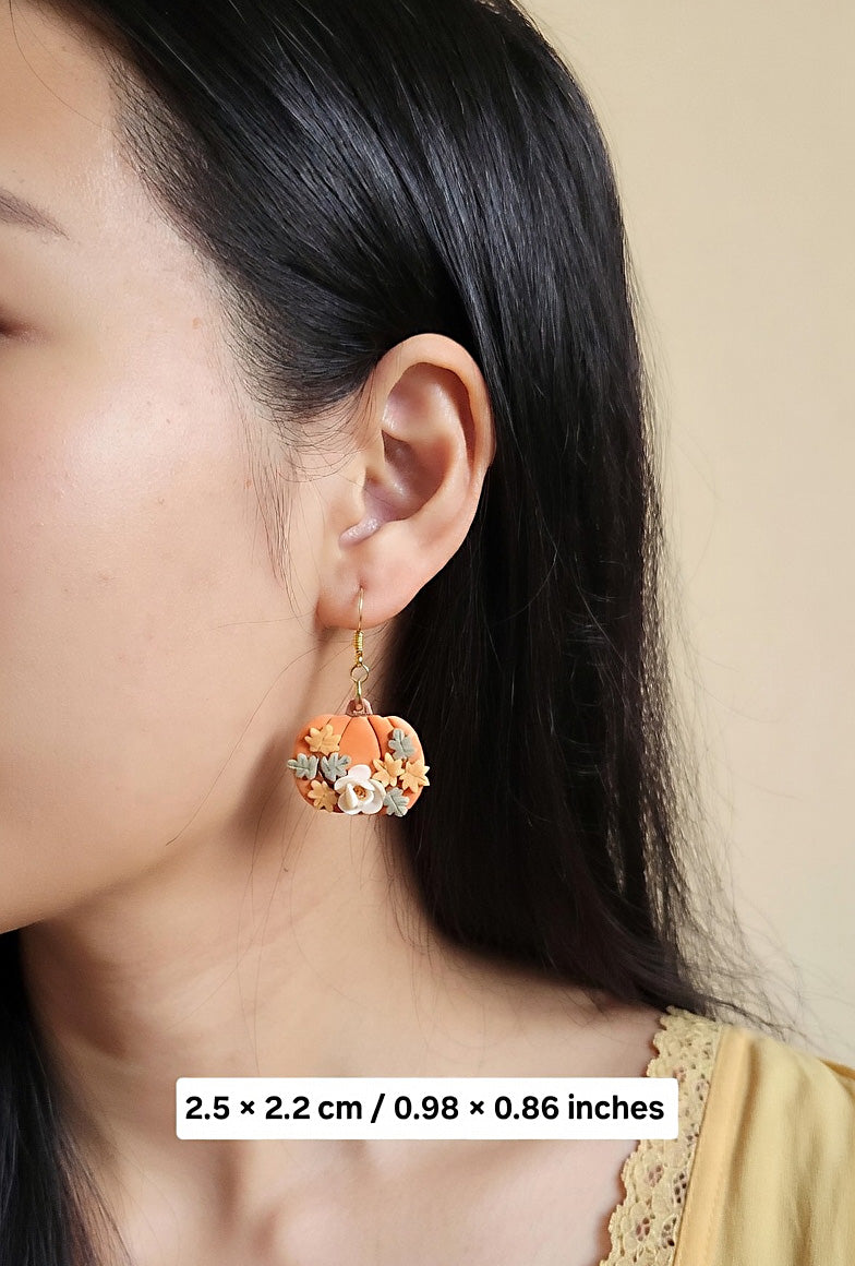 Handmade cute pumpkin floral polymer clay earrings - Rankų darbo auskaras su moliūgu ir gėle