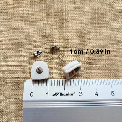 Pendientes de botón con diseño de hongo lindo
