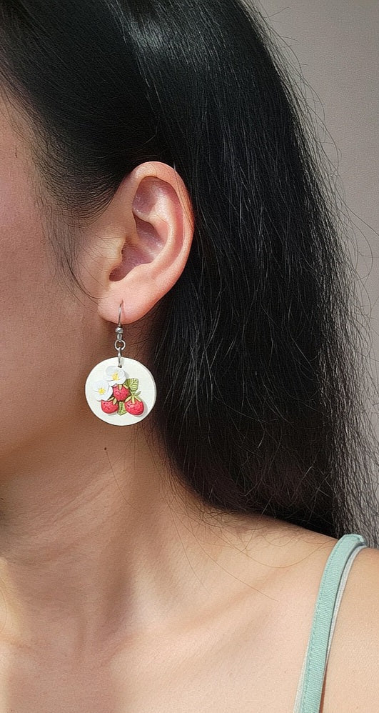 Cute strawberry polymer clay earrings - Rankų darbo auskarai su braškėmis