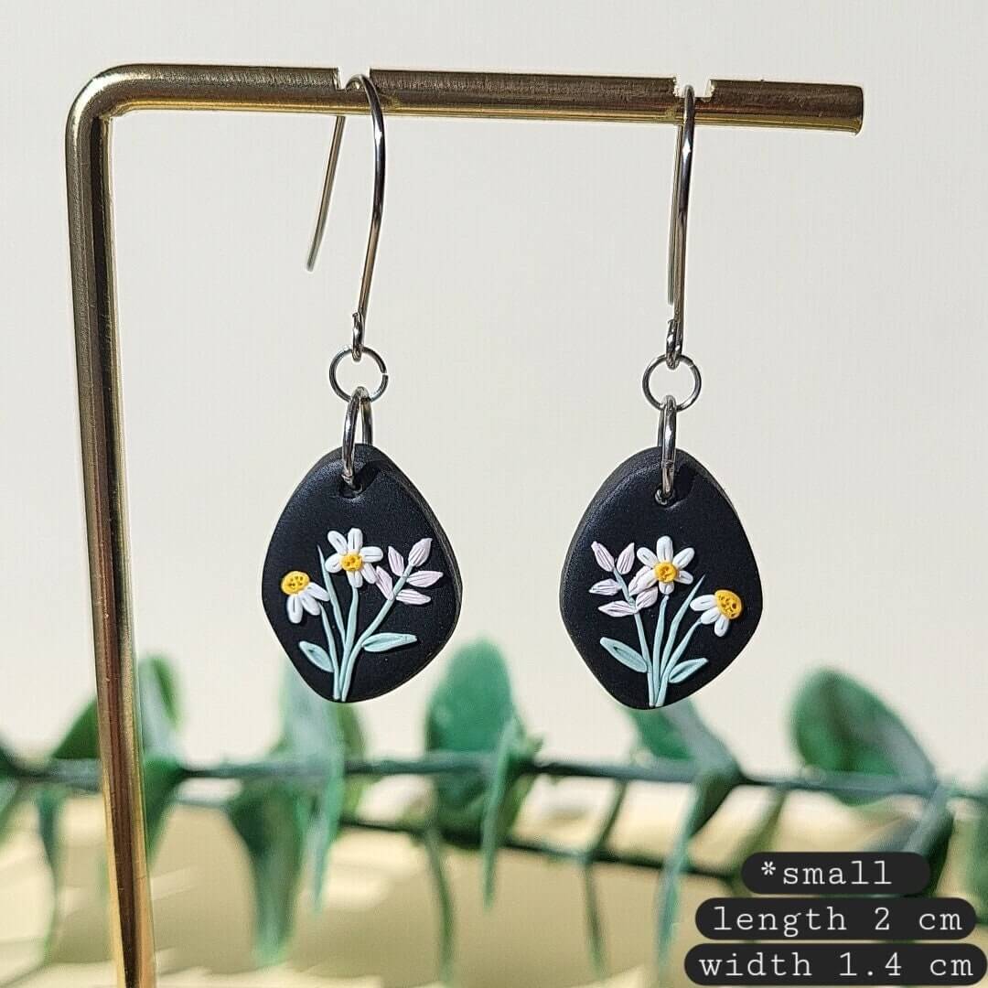 Handmade flower daisy earrings 