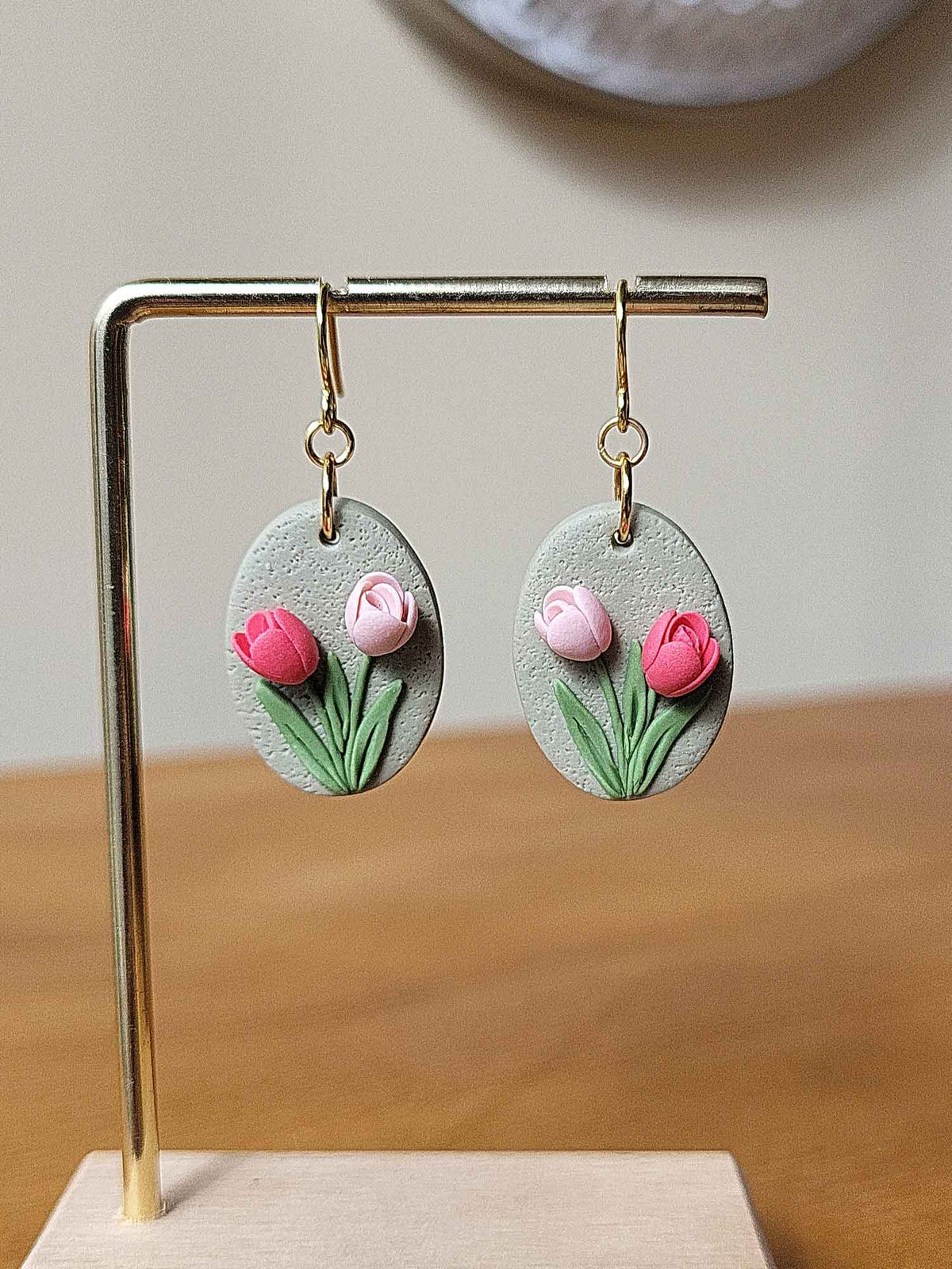 Small dangle Tulip flower clay earrings - Rankų darbo auskarai su tulpėmis
