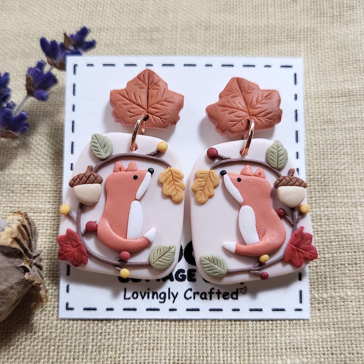 Cute autumn leaf and red fox polymer clay earrings handmade - Rankų darbo auskarai su lape ir lapais.
