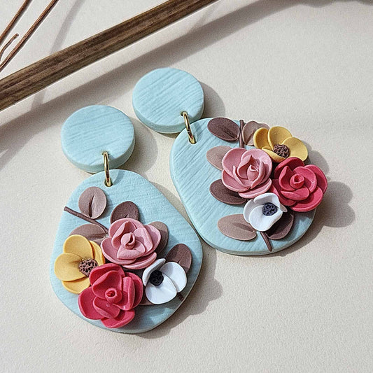 Handmade dangle flower polymer clay earrings - ranku darbo auskarai su gelemis