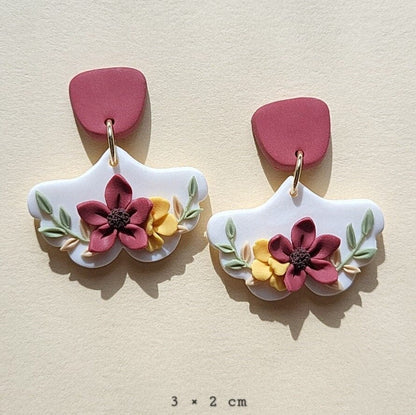 Flower bouquet earrings - Polymer clay red flower earrings - Rankų darbo auskarai „Gėlės“