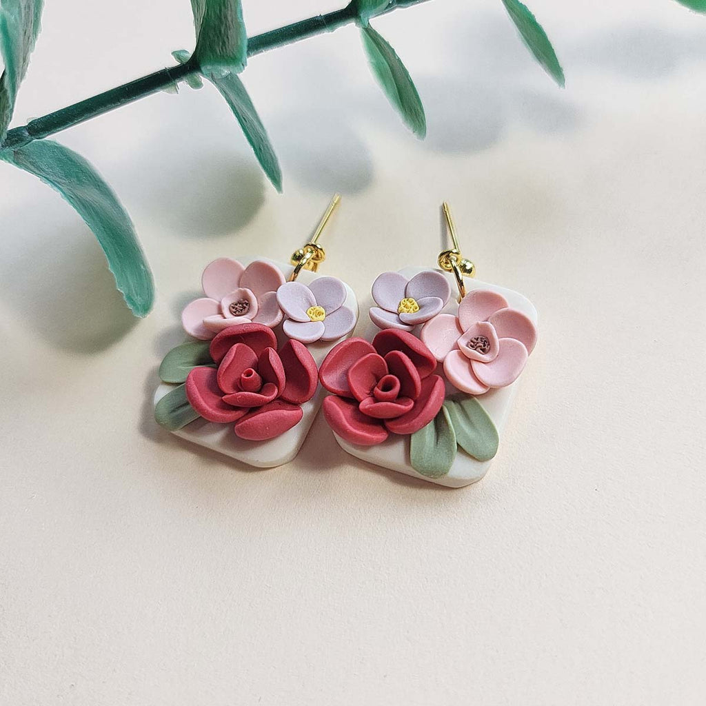 Spring flower polymer clay earrings - Rankų darbo auskarai su gėlėmis