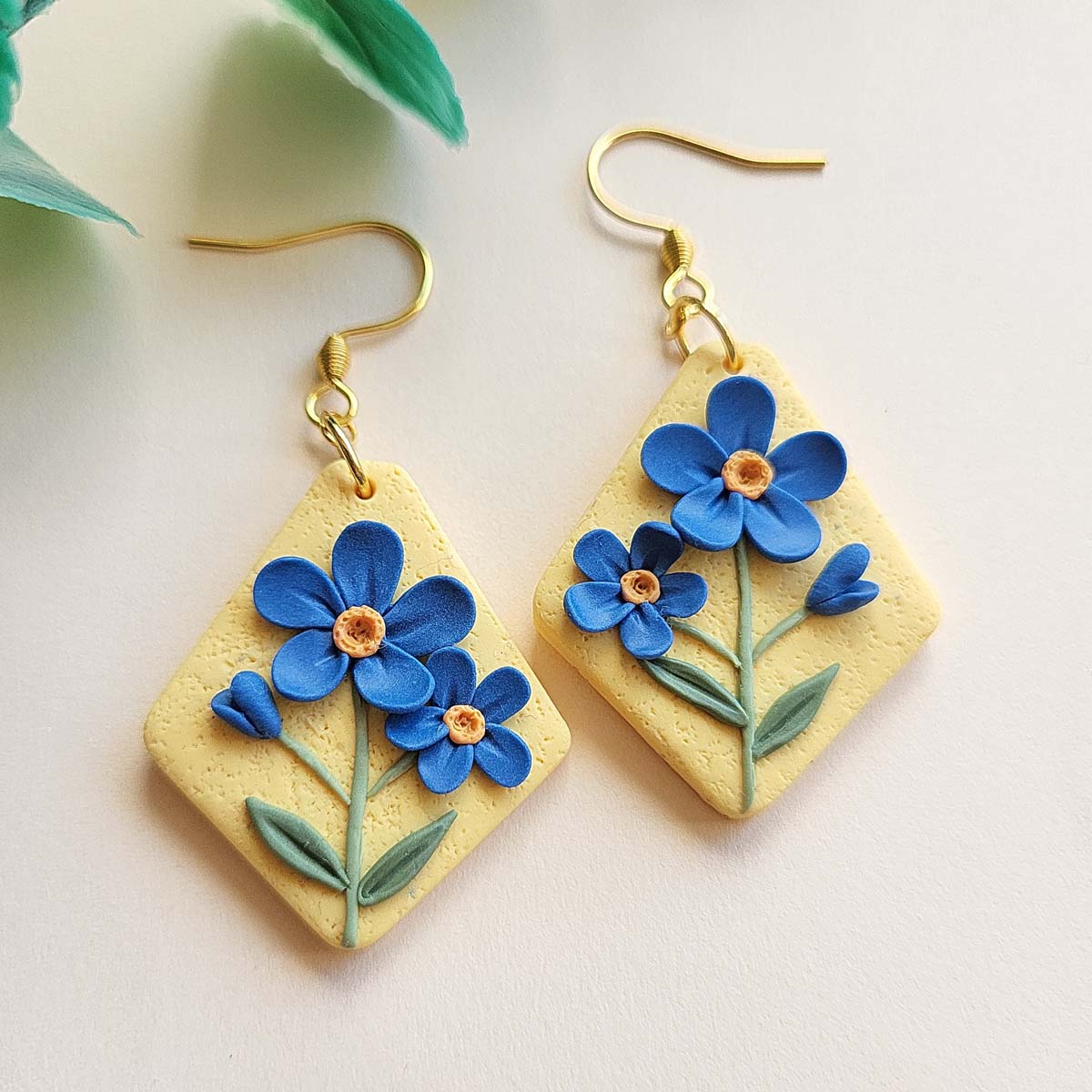 Forgetmenot flower polymer clay earrings handmade jewelry gift for her - Rankų darbo auskarai su gėlėmis