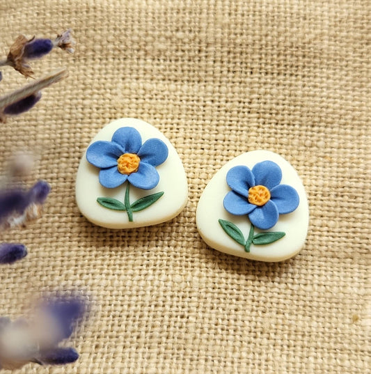 For-get-me-not flower stud earrings polymer clay - Rankų darbo auskarai smeigtukai su neužmirštuolių motyvais