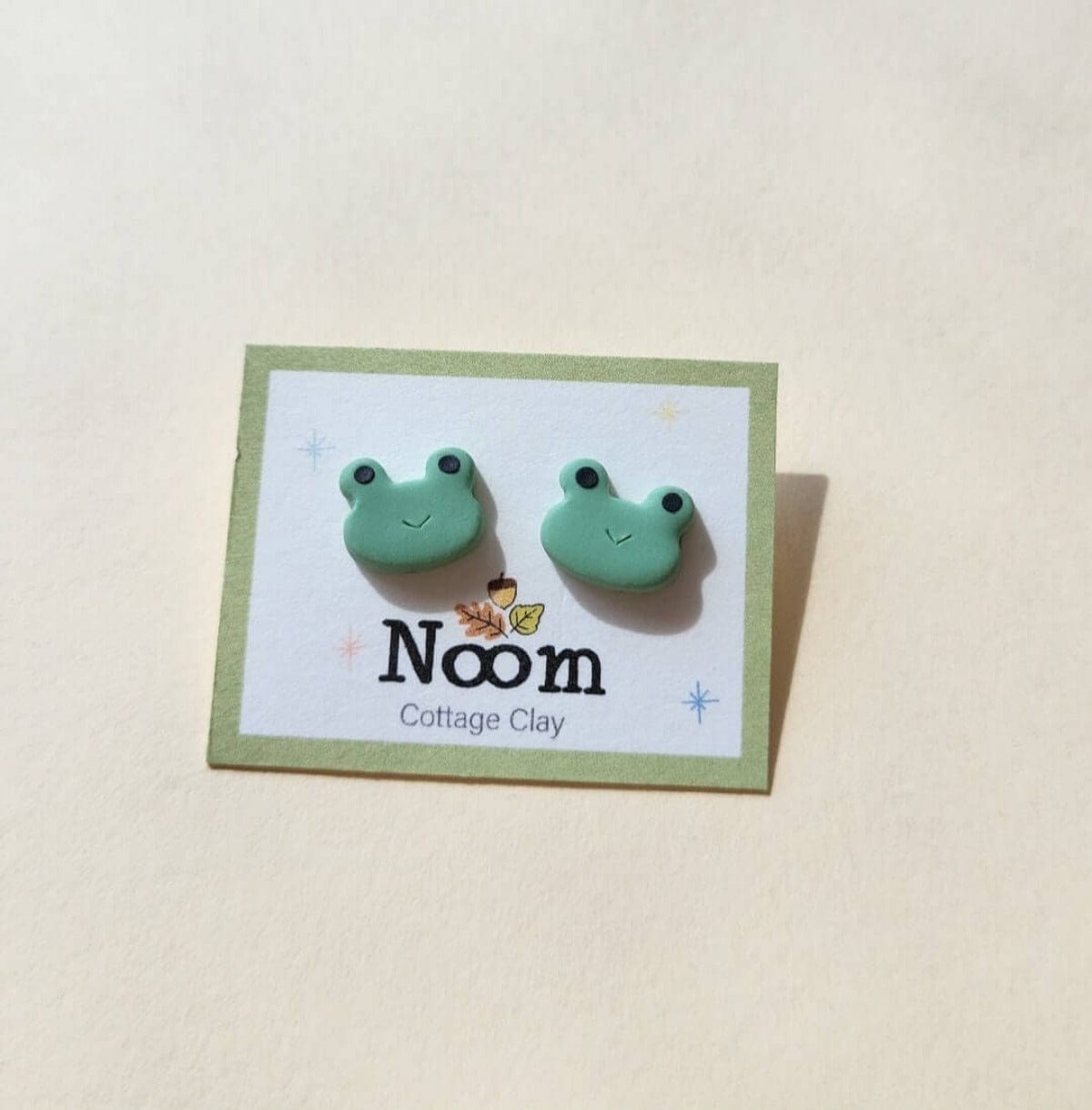 Cute frog stud earrings
