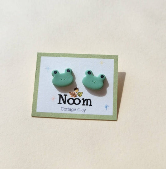 Cute frog stud earrings