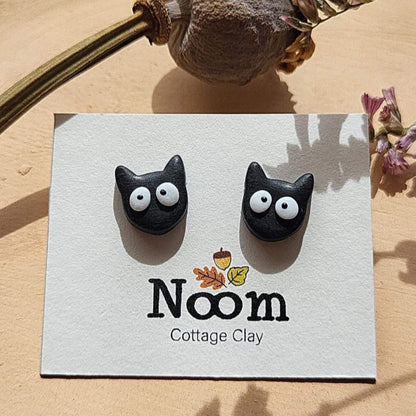 Small funny black cat stud earrings