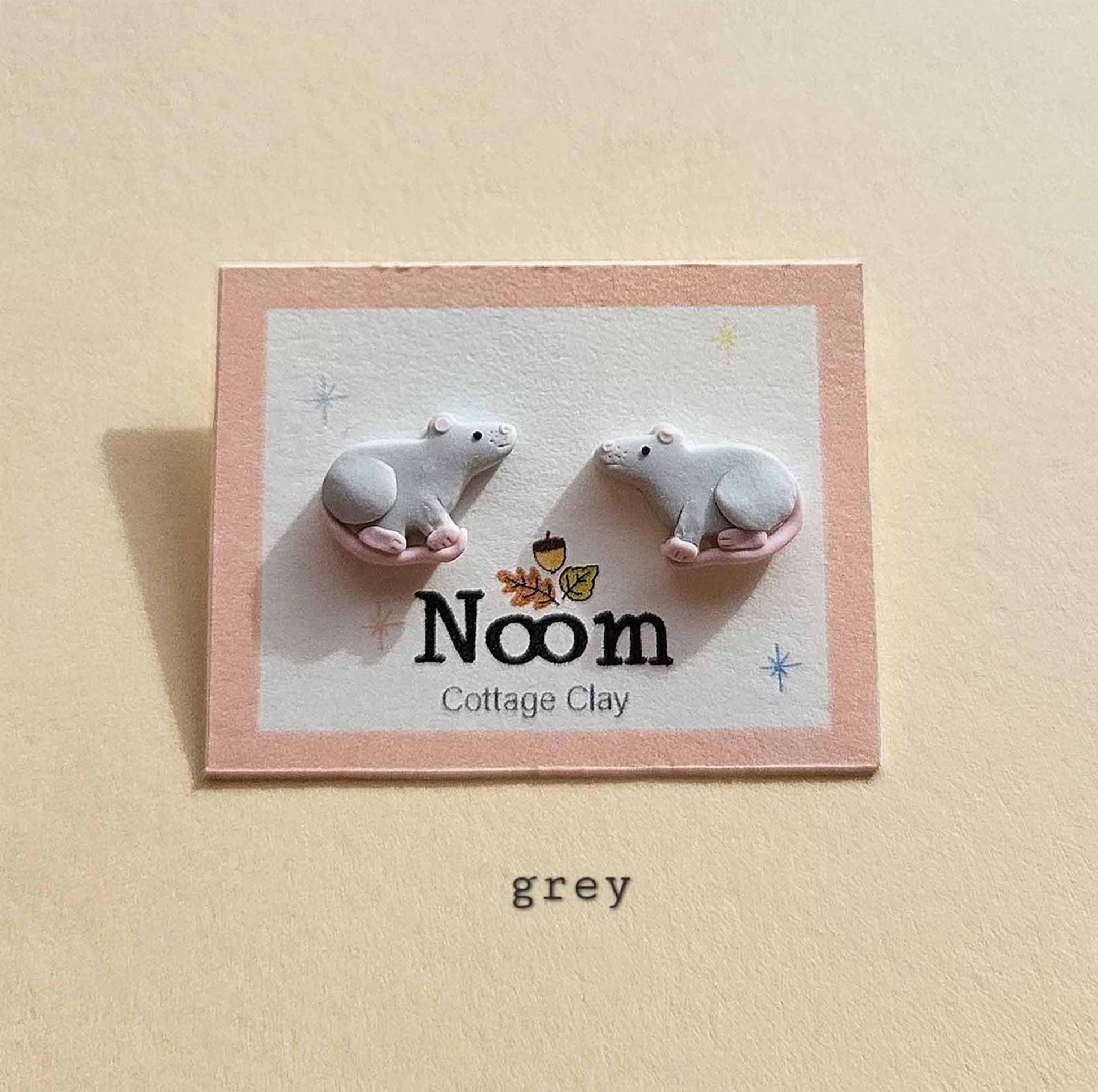 Gray rat earrings 