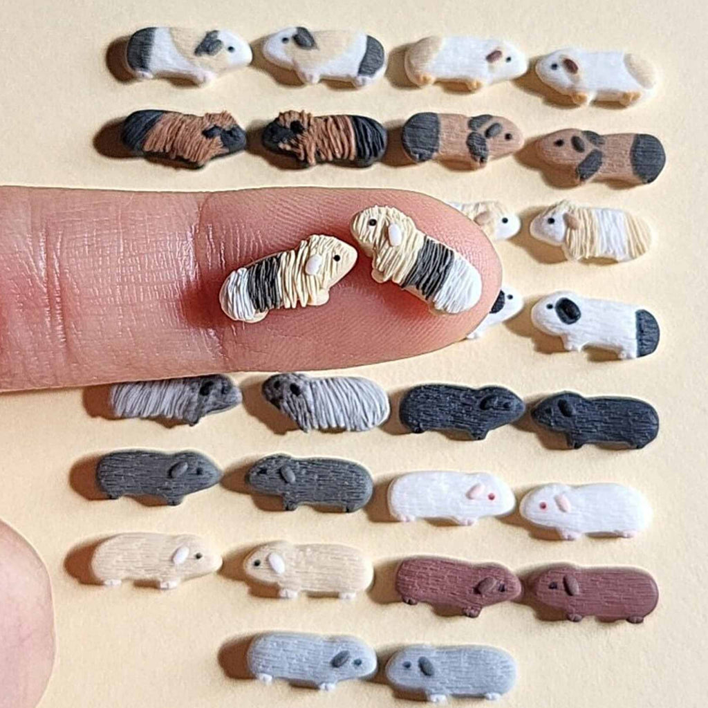 Cute guinea pig stud earrings - guinea pig lover gifts - Maži rankų darbo auskarai su jūrų kiaulytėmis įvairių spalvų