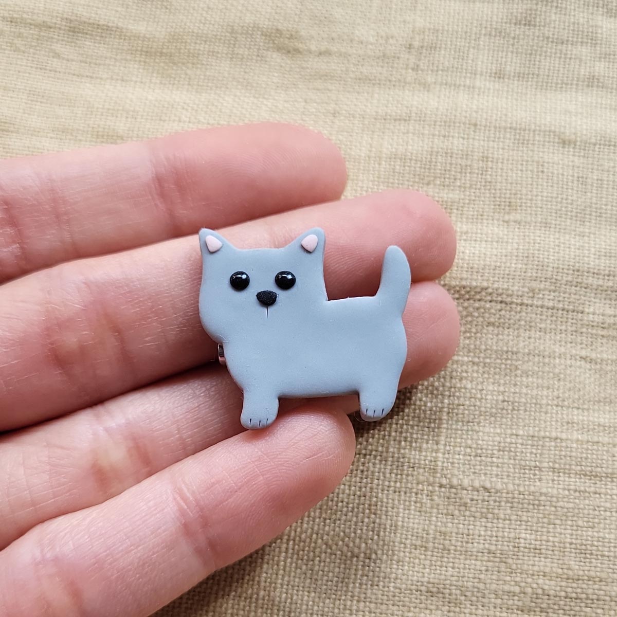 Handmade Cute Cat pin - Rankų darbo sagė katė