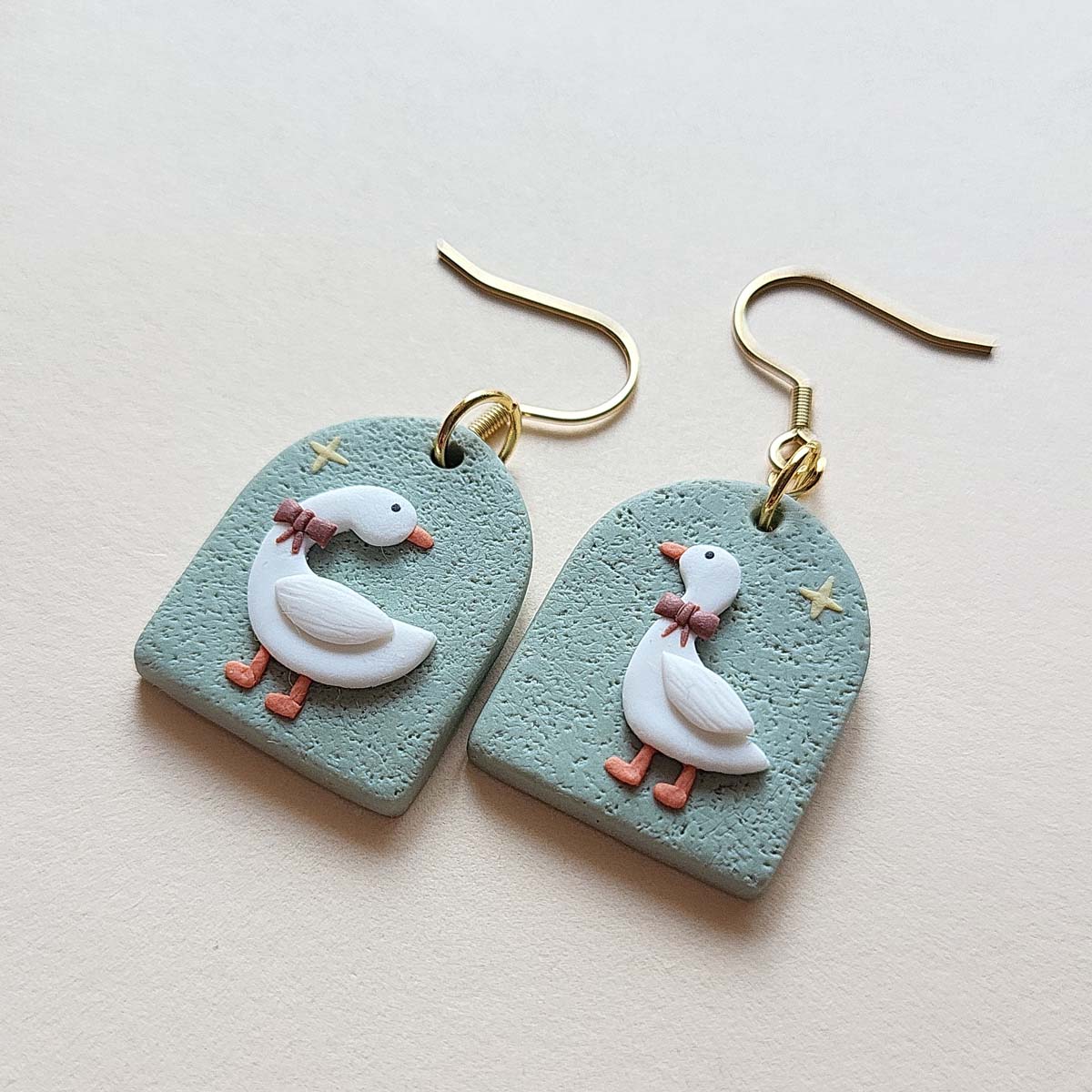 Goose polymer clay earrings handmade jewelry gift for women - Rankų darbo auskarai su žąsies dizainu iš polimerinio molio