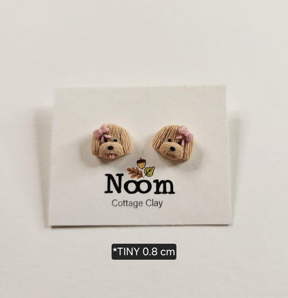 Cute Maltipoo dog stud earrings, polymer clay dog jewelry gift – Rankų darbo smeigiami auskarai su maltipoo