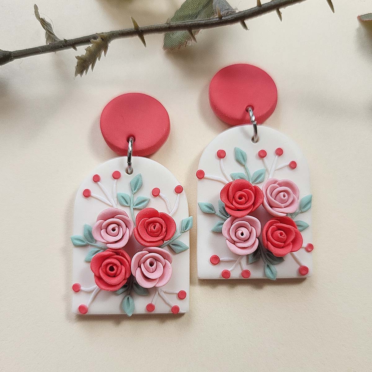 Handmade rose polymer clay earrings - Ranku darbo auskarai su rozemis.