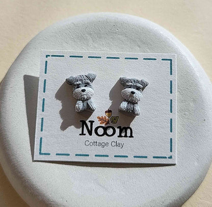 Schnauzer dog stud earrings, cute Schnauzer jewelry gift – Rankų darbo smeigiami auskarai su šnauceriu
