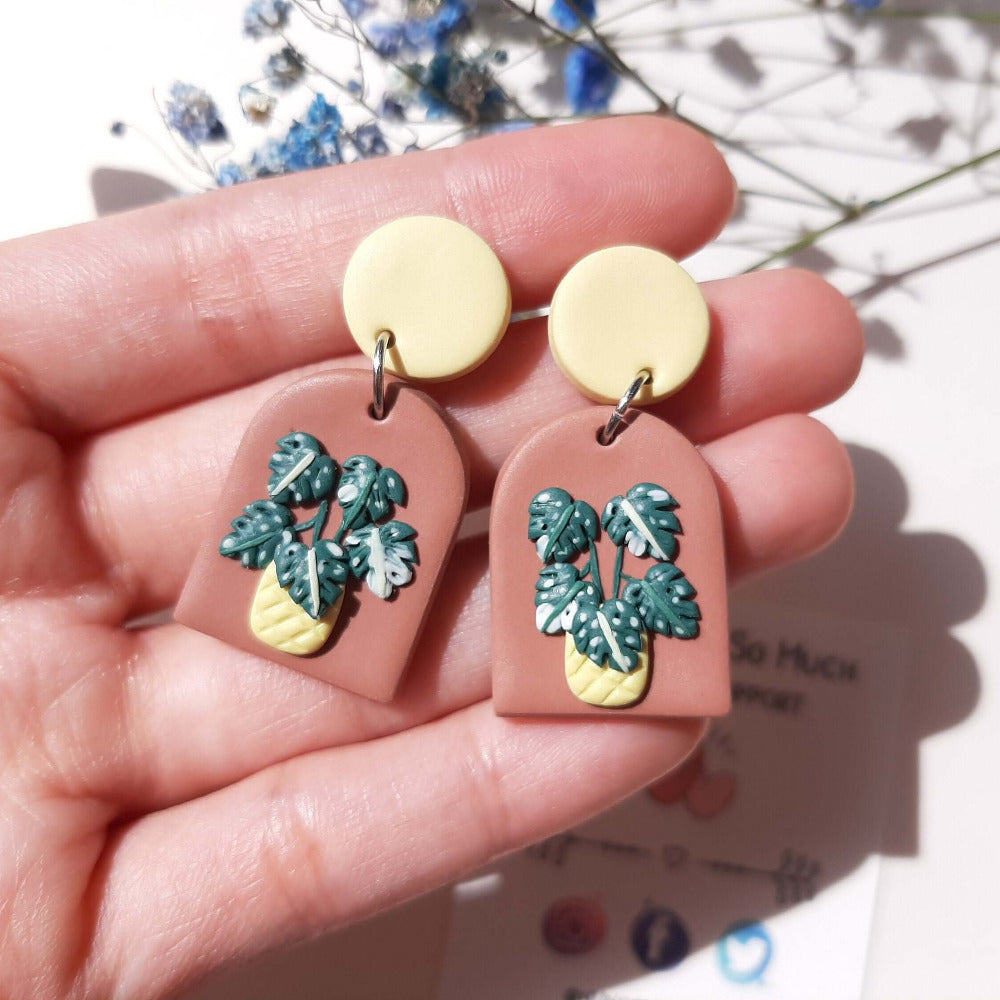 Boucles d'oreilles feuille de Monstera, bijoux de plante mignons, argile polymère