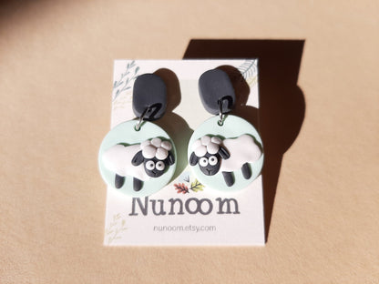 Boucles d'oreilles mouton mignon, bijoux en pâte polymère faits main, cadeau pour amateur de moutons