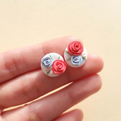 Pendientes de rosa, joyería de arcilla polimérica hecha a mano, pendientes para mujer, delicados y elegantes