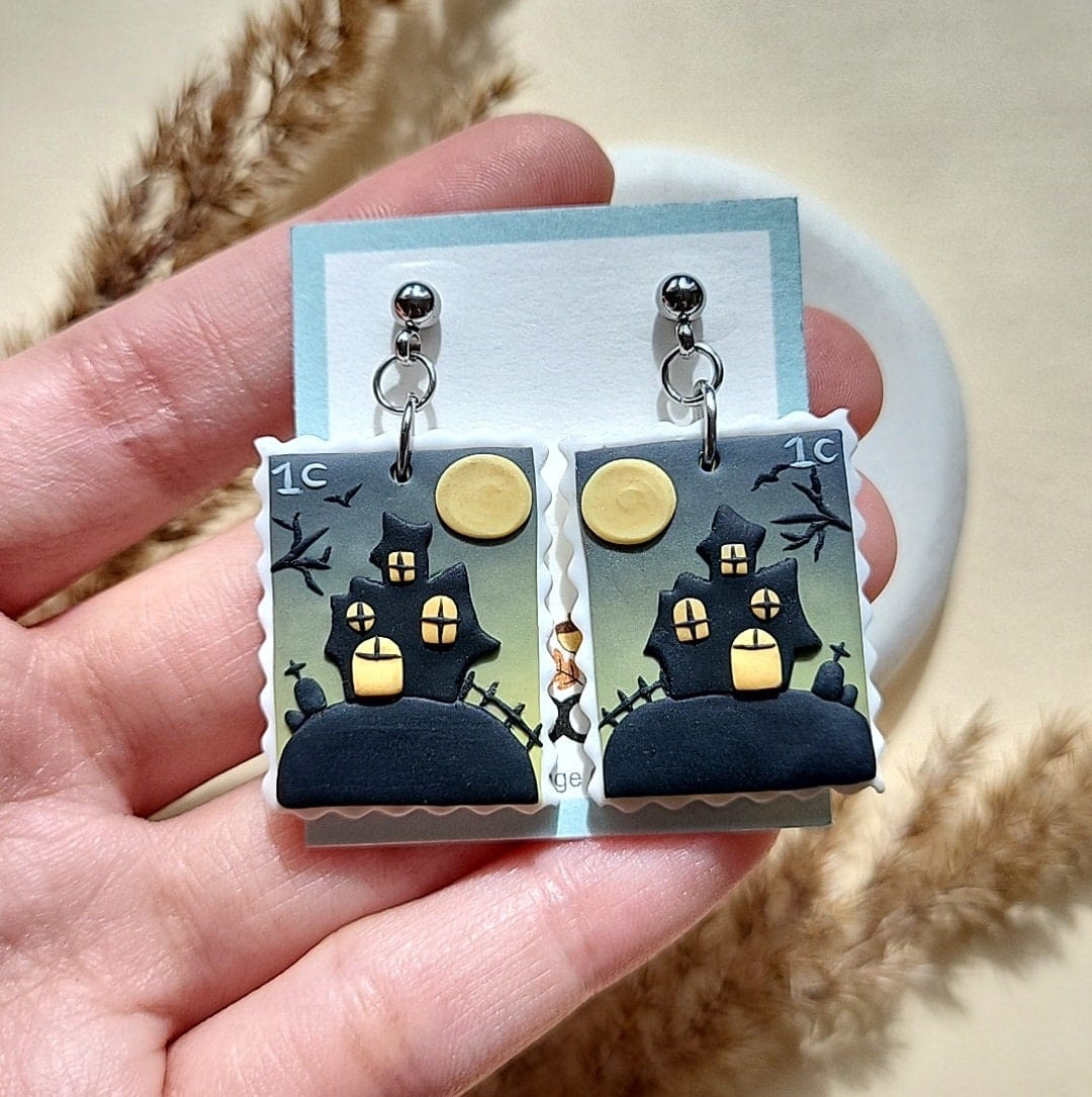 Boucles d'oreilles Château d'Halloween Boucles d'oreilles Maison Hantée Boucles d'oreilles Effrayantes en Argile Boucles d'oreilles Artisanales en Argile Polymère