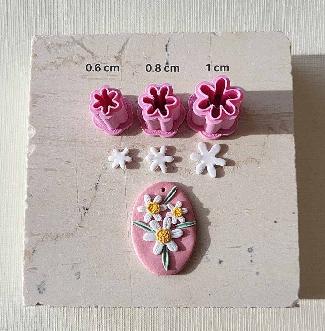 Micro Daisy Flower Polymer Clay Cutter • Small XS Mini Floral Clay Cutters • 3D Printed Organic Cookie Cutter