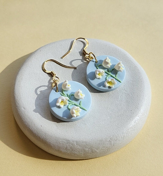 Pendientes de lirio de los valles • Pendientes de flor de hada blanca • Orquídea campana • Joyas de arcilla polimérica • Regalo para el día de la madre