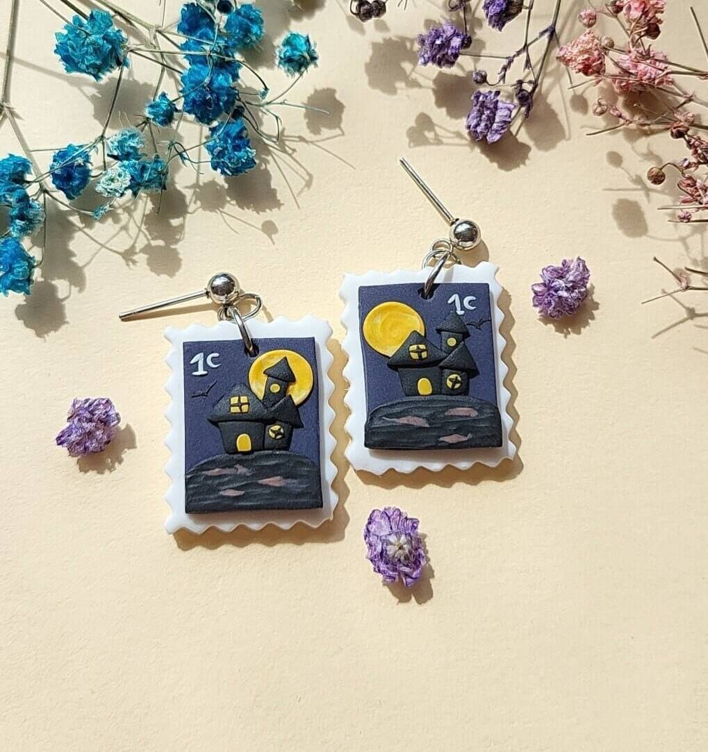 Boucles d'oreilles Maison Hantée • Boucles d'oreilles Château d'Halloween • Bijoux Effrayants • Argile Polymère