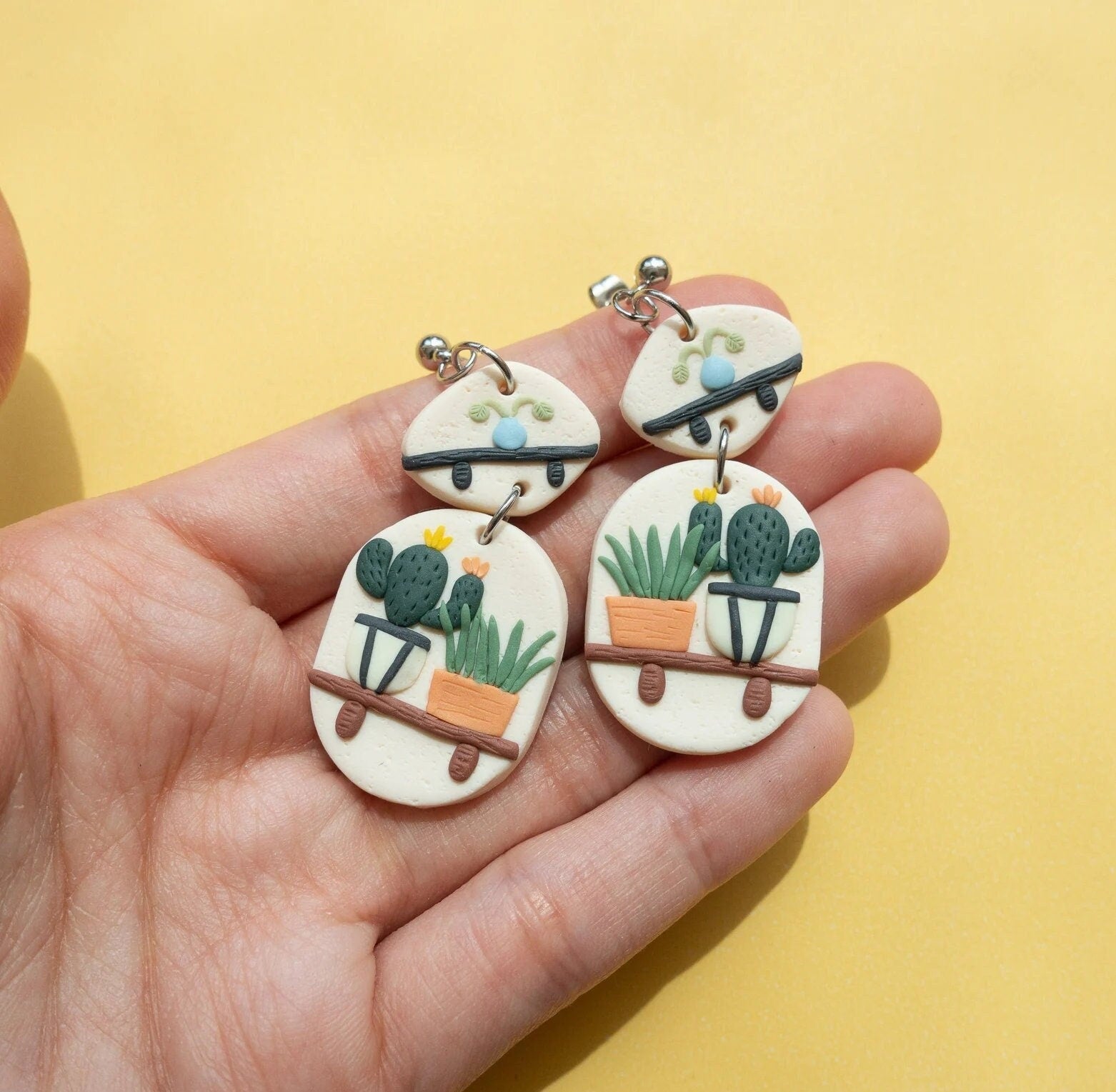 dangle plant shelf earrings