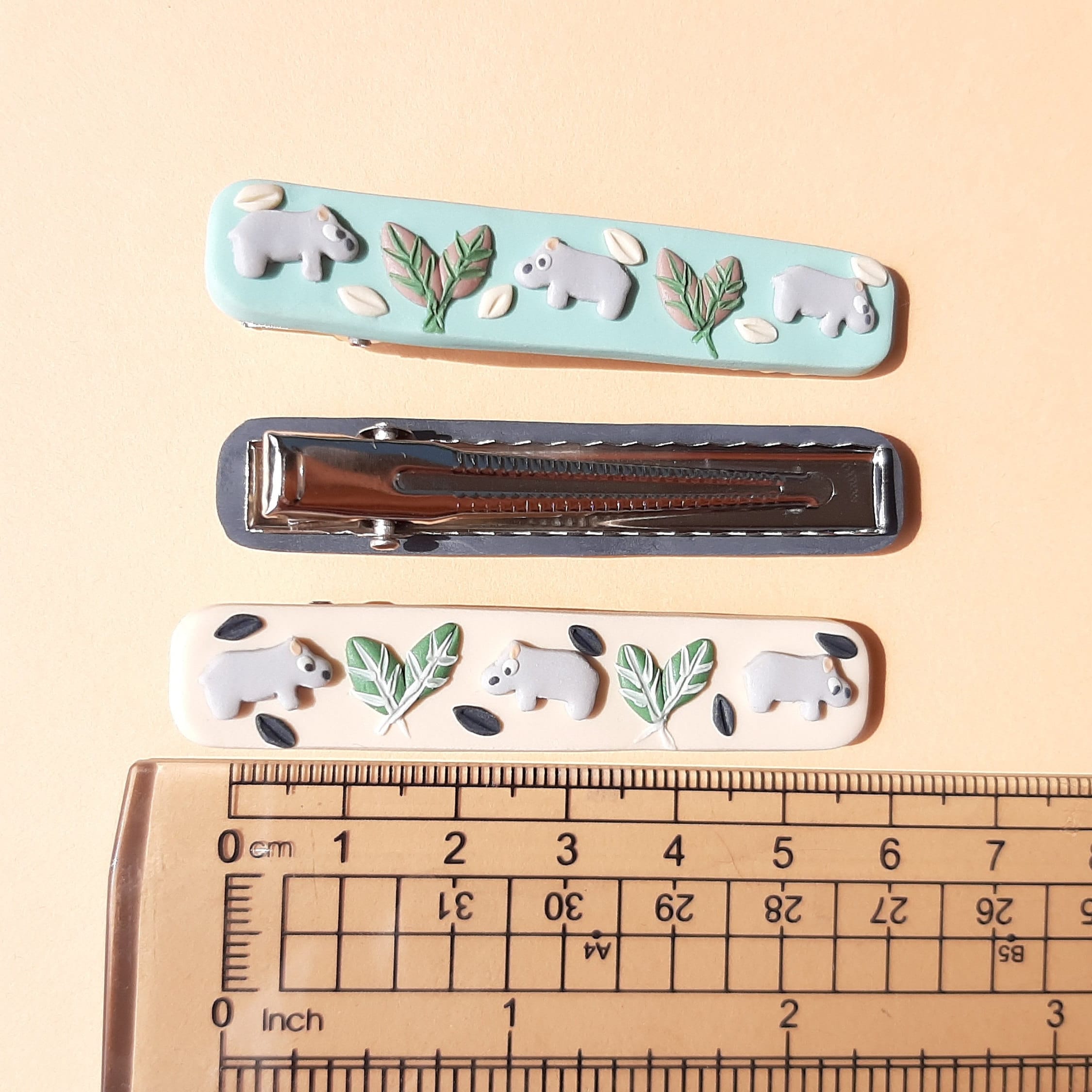 Pinza para el pelo con forma de hipopótamo • Pasador de arcilla polimérica • Regalo para amantes de los hipopótamos por menos de 20 dólares