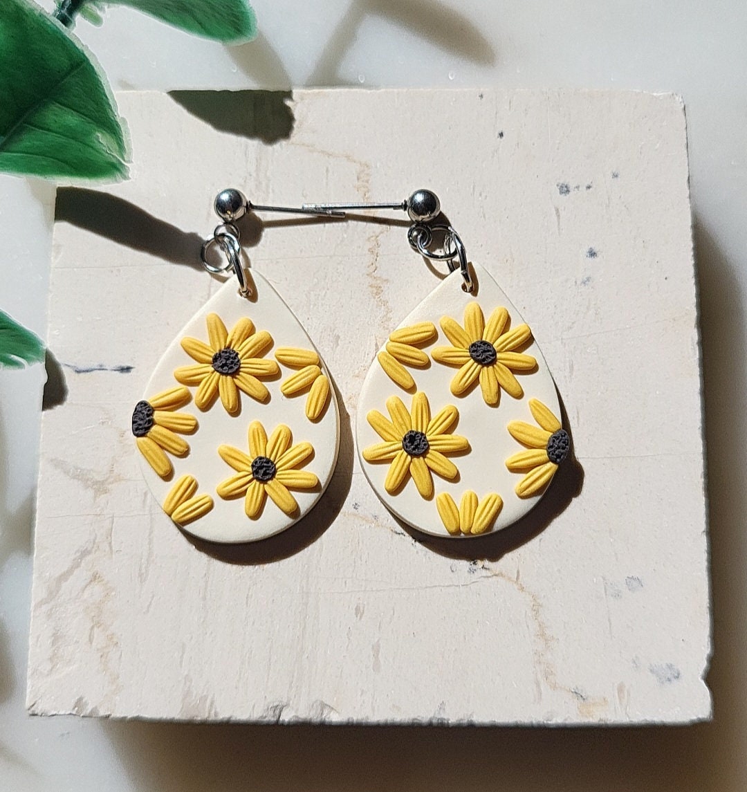 Sunflower Earrings • Yellow Floral Earrings • Polymer Clay Earrings • Handmade Jewelry • Summer Spring Earrings • Gift For Women