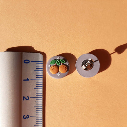 Orange Ohrstecker, handgefertigter Fruchtschmuck, Ohrstecker aus Polymer Clay, hübsch und niedlich