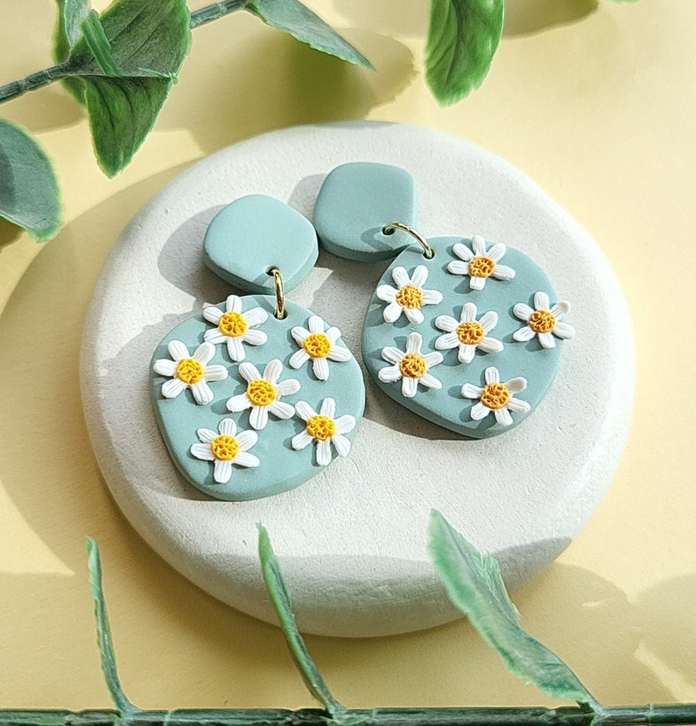 Daisy earrings