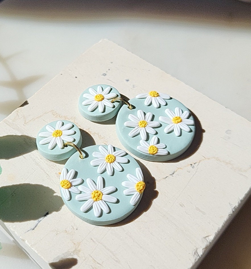 Daisy Flower Earrings • White Floral Clay Earrings • Gift For Women • Clip-Ons