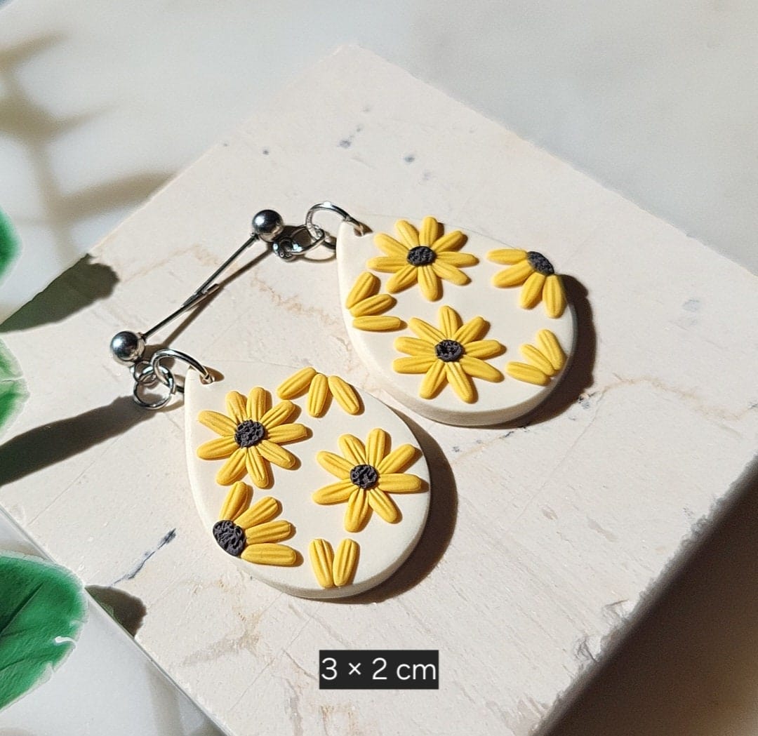 Boucles d'oreilles tournesol • Boucles d'oreilles florales jaunes • Boucles d'oreilles en argile polymère • Bijoux faits main • Boucles d'oreilles été printemps • Cadeau pour femmes