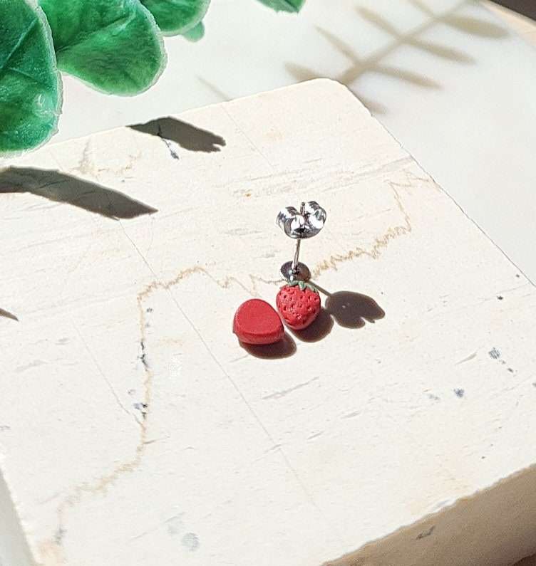 Tiny Strawberry Stud Earrings 5 mm