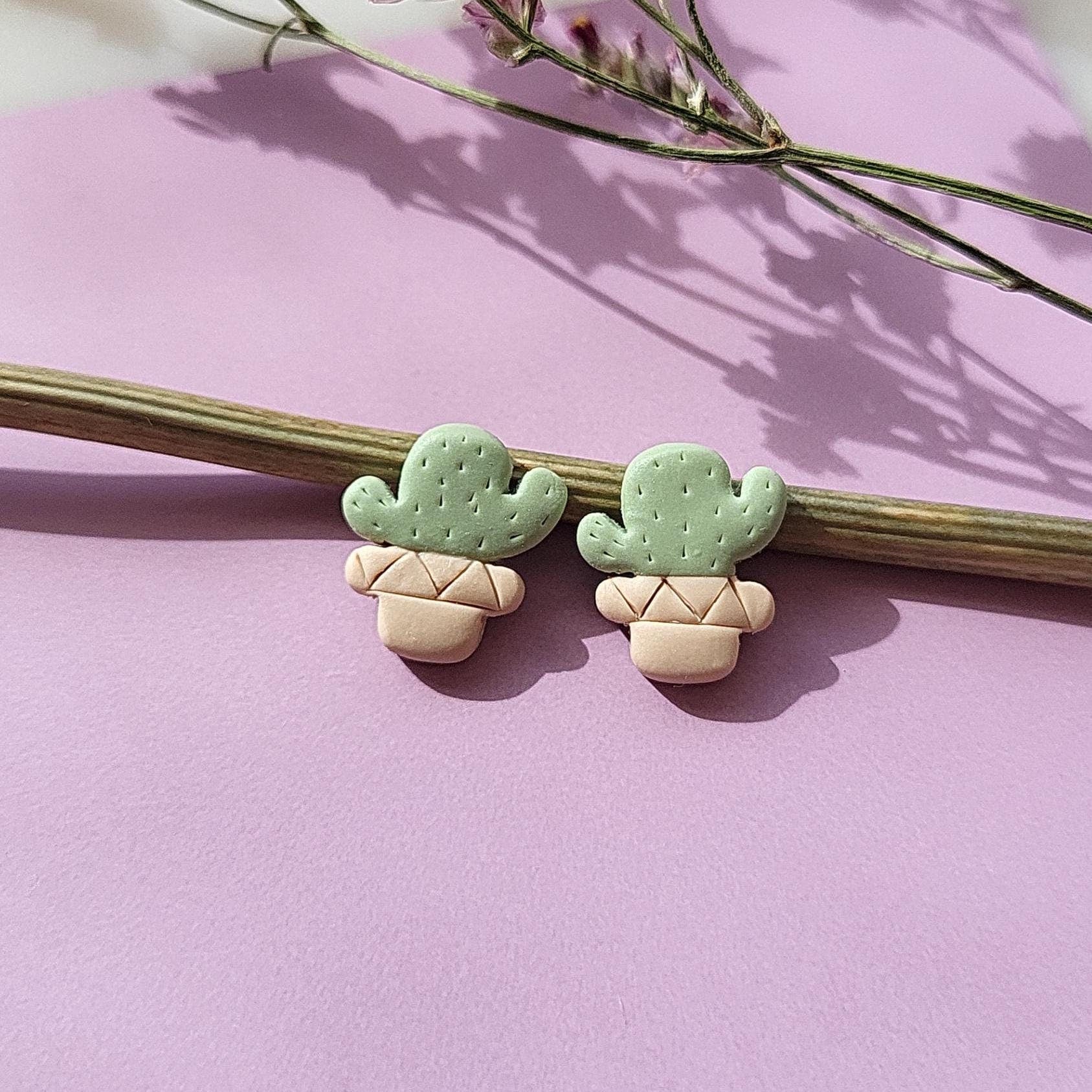 small cactus stud earrings