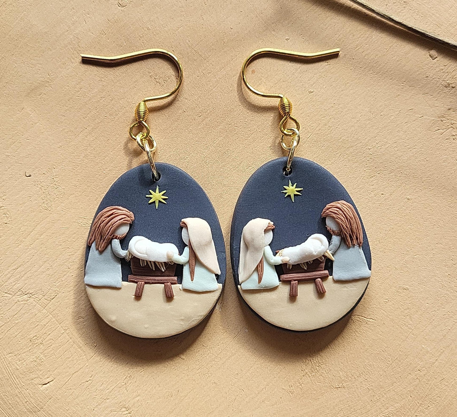 The nativity scene earrings