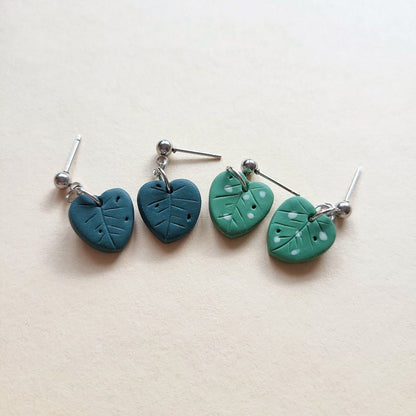 Dangle Monstera leaf earrings