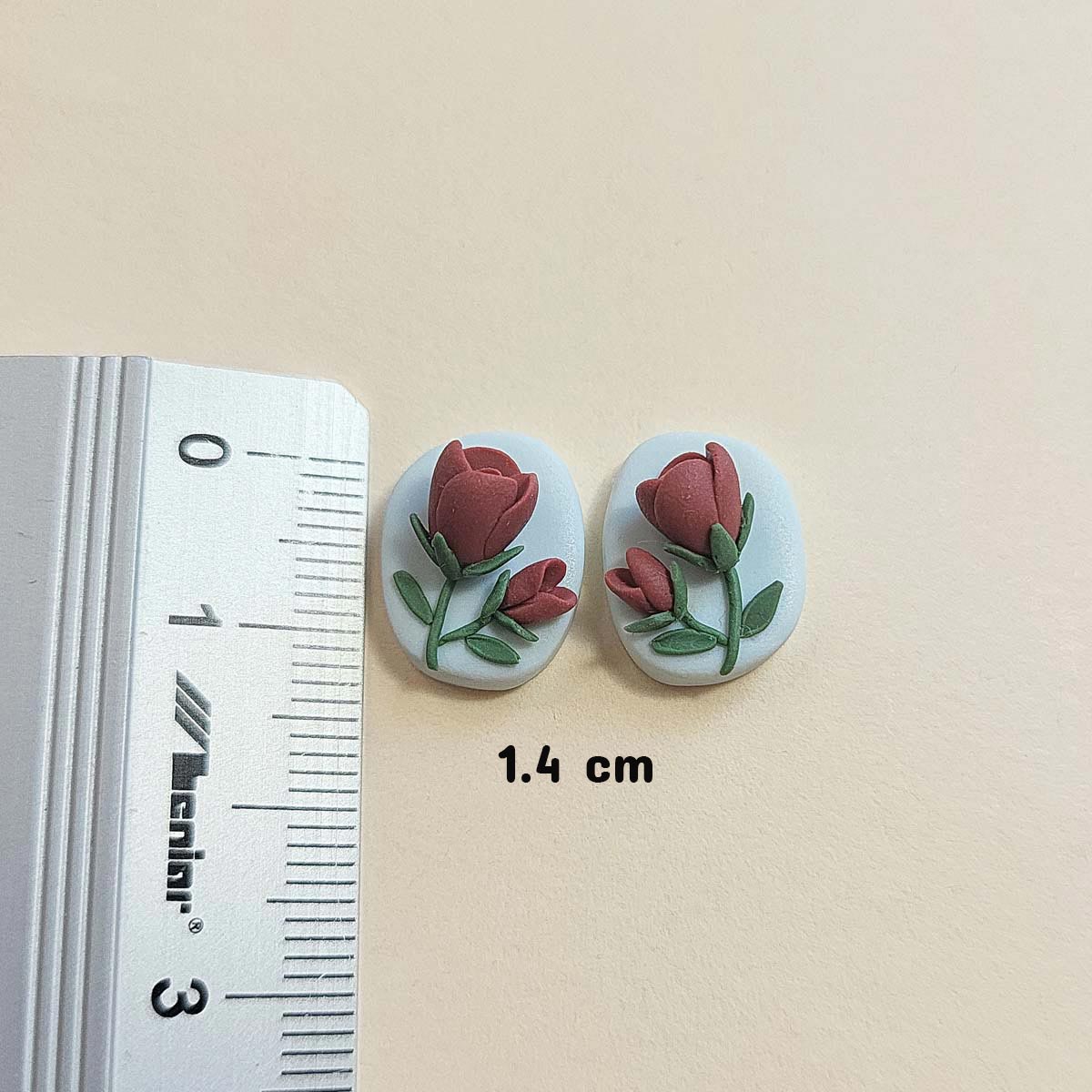 Cute red rose stud earrings - Rankų darbo auskaras su raudonu rože